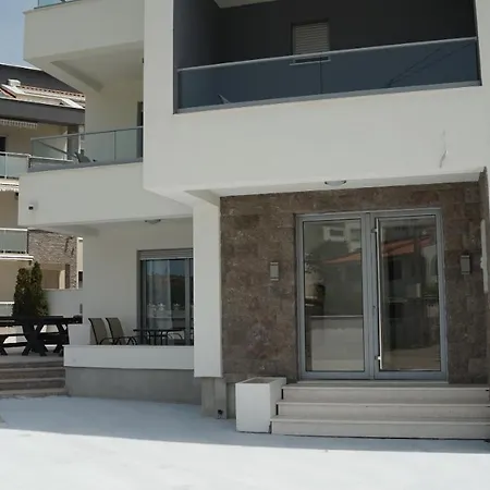 Kalina Apart Otel Podgoriçe